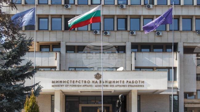 Български туристи са блокирани в Шри Ланка заради наводнения в страната, потвърдиха от Министерството на външните работи