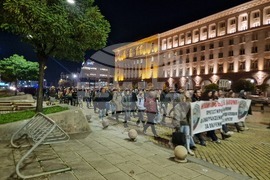 Лекари специализанти - протест