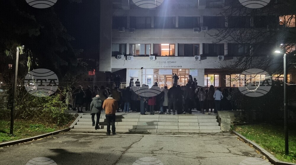 Шумен - барелеф на Станислав Ушев - откриване