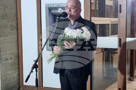 Шумен - барелеф на Станислав Ушев - откриване