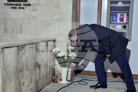 Шумен - барелеф на Станислав Ушев - откриване