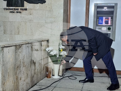 Шумен - барелеф на Станислав Ушев - откриване