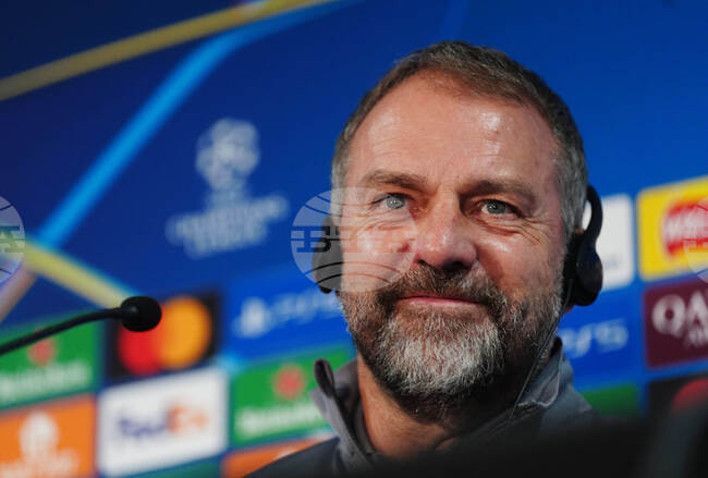 Педри се завръща в състава на Барселона, Араухо аут заради стомашен вирус