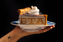 Food-Voracious-Deep-Dish Pumpkin Pie