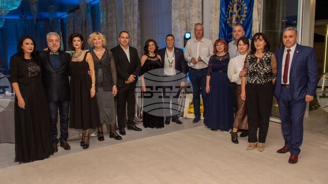 Благотворителният бал на Ротари клуб – Гоце Делчев събра 30 000 лева за нов открит фитнес