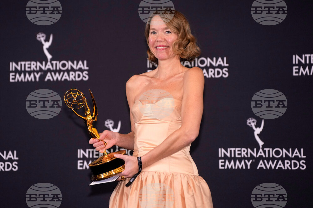 Британски телевизионни продукции триумфираха на церемонията за международните награди „Еми" 