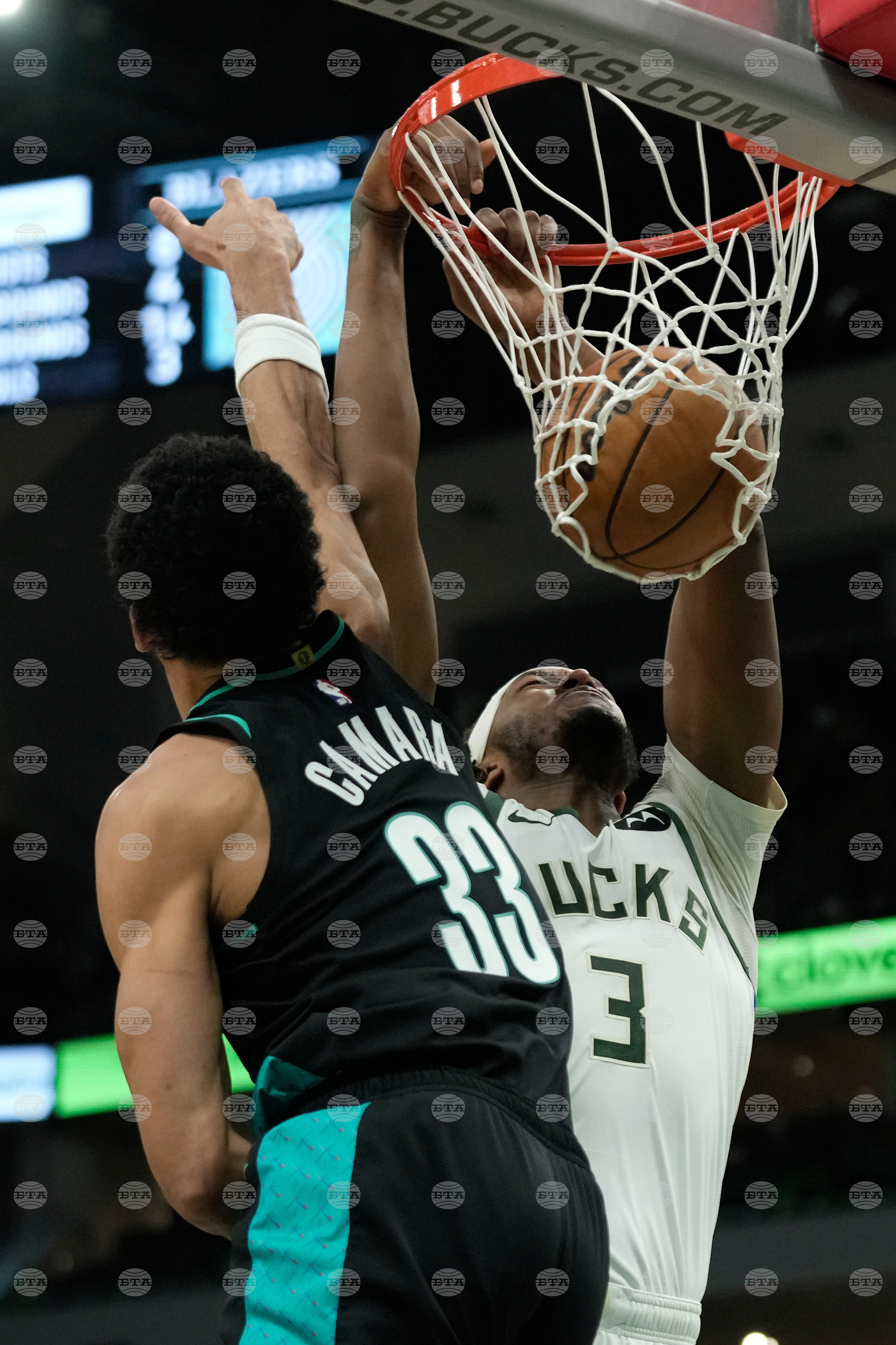 Trail Blazers Bucks Basketball