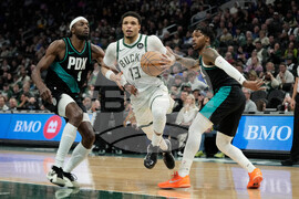 Trail Blazers Bucks Basketball