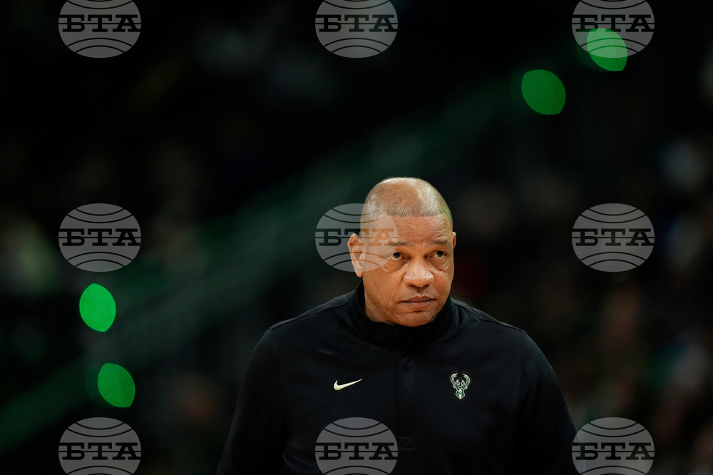 Trail Blazers Bucks Basketball