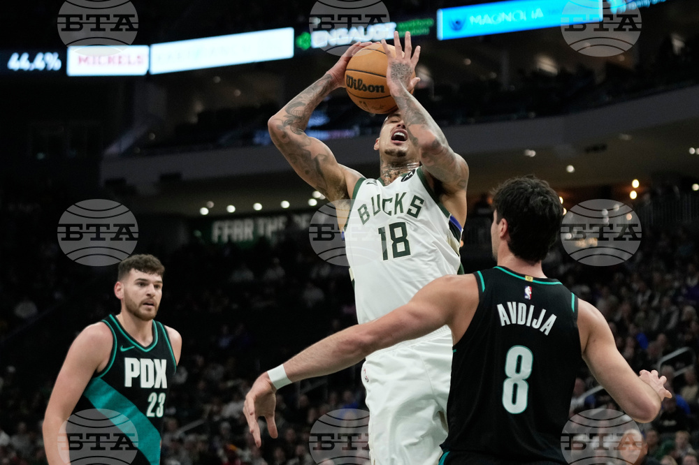 Trail Blazers Bucks Basketball