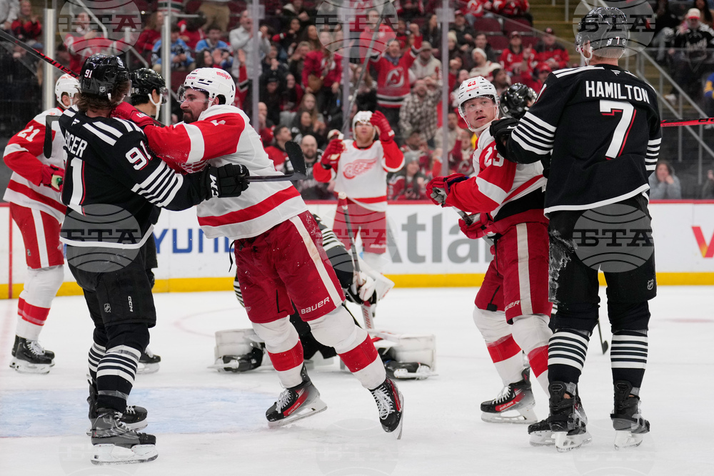 Red Wings Devils Hockey