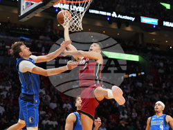 Mavericks Heat Basketball