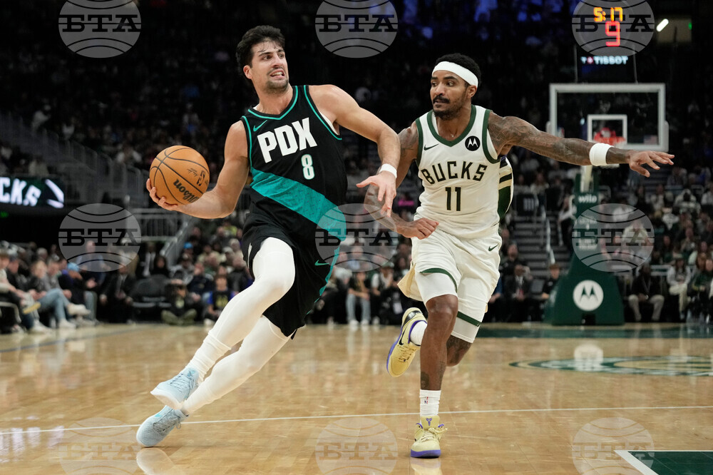 Trail Blazers Bucks Basketball