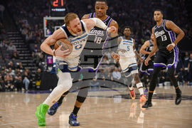 Timberwolves Kings Basketball