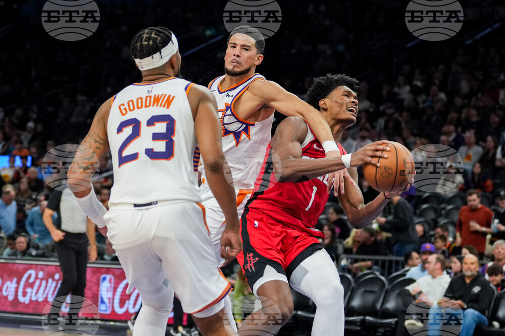 Rockets Suns Basketball