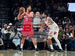 Rockets Suns Basketball