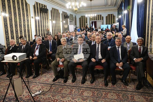 Сигурността, модернизацията и военно-образователната система на въоръжените сили обсъдиха експерти на конференцията „AFCEA TechNet Sofia 2025“