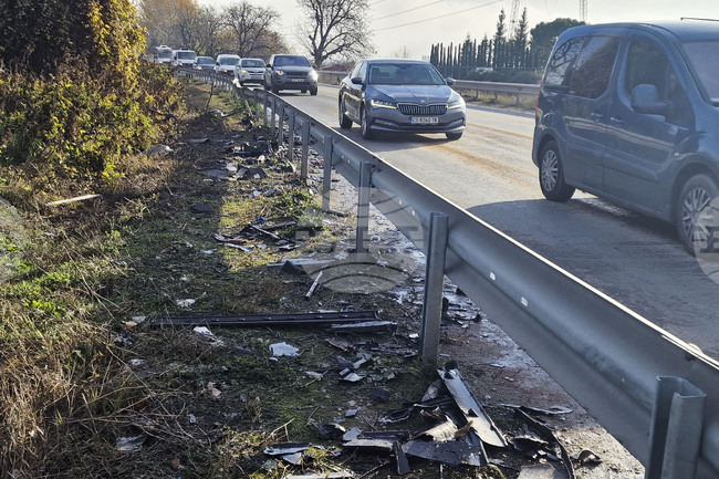 Трима души са загинали при пътни произшествия в страната през изминалото денонощие, съобщиха от МВР