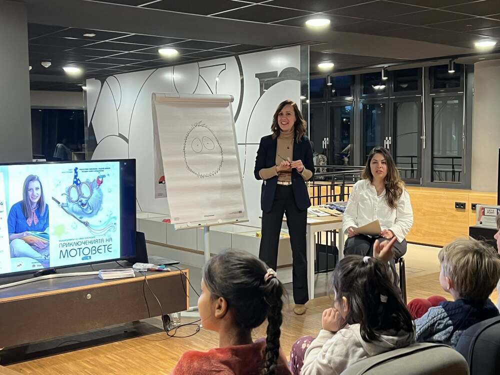 Двуезично четене на български и немски език с писателката Радостина Николова се състоя в Градската библиотека в Калк, Кьолн