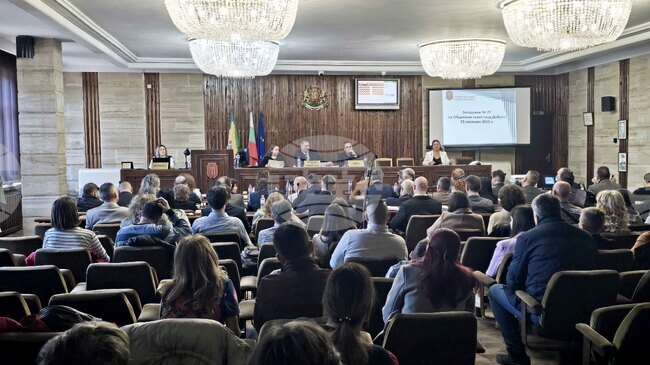 Промени в тарифите по договорите за обществен превоз и актуализация на бюджет 2025 одобриха съветниците в Добрич