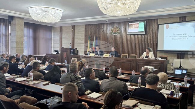 Общинските съветници в Добрич одобриха отпадането на билета за еднократно пътуване за градския транспорт в Добрич от 2026 г.