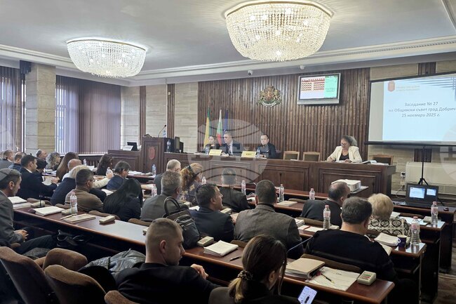 Общинските съветници в Добрич одобриха отпадането на билета за еднократно пътуване за градския транспорт в Добрич от 2026 г.