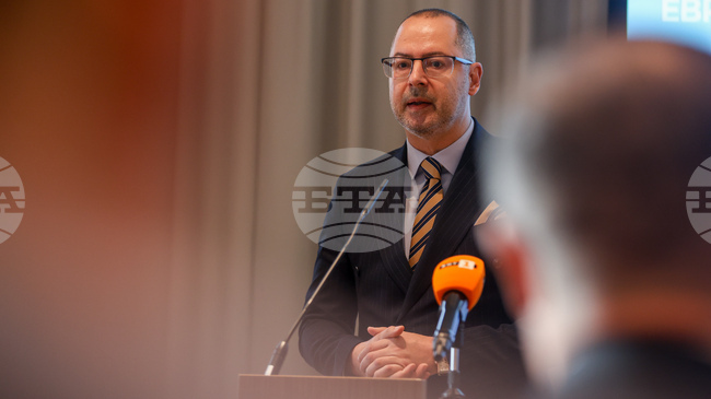 Не носителят, а съдържанието ще определя присъствието, влиянието и животът на медиите, каза Димитър Николов 