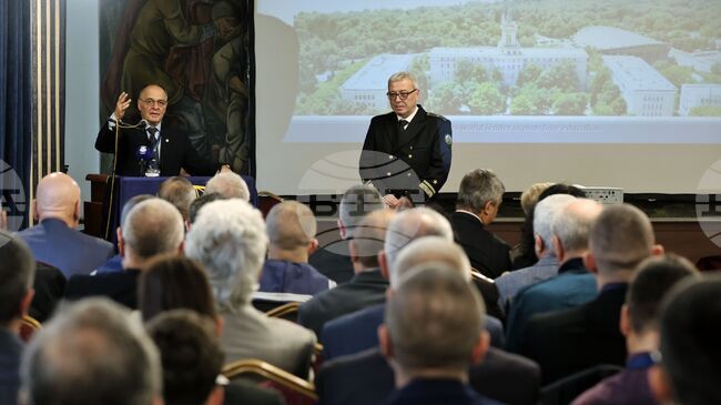 Experts Discuss Security, Armed Forces Modernization, Military Education at Forum in Sofia