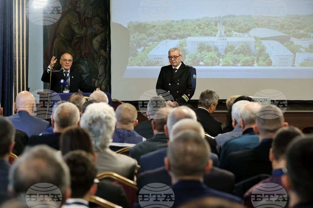 Experts Discuss Security, Armed Forces Modernization, Military Education at Forum in Sofia
