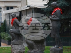 Международен ден за елиминиране на насилието над жени - статуя