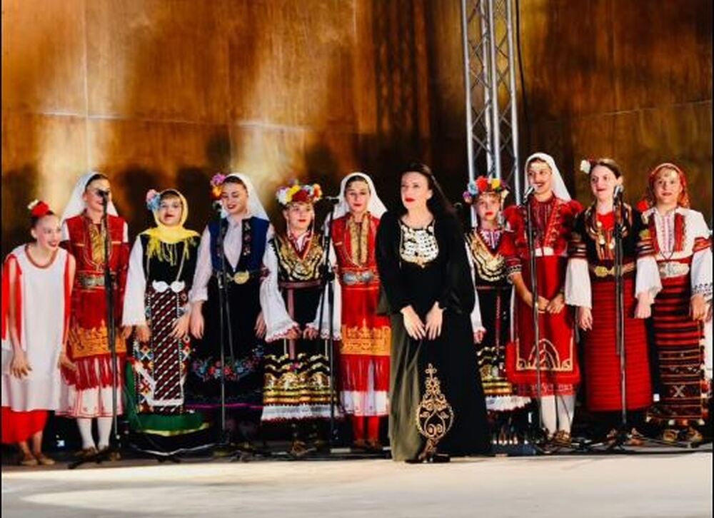 Община Стара Загора: ДЮНХ „Жарава“ от Стара Загора отиват на финала на „България търси талант“