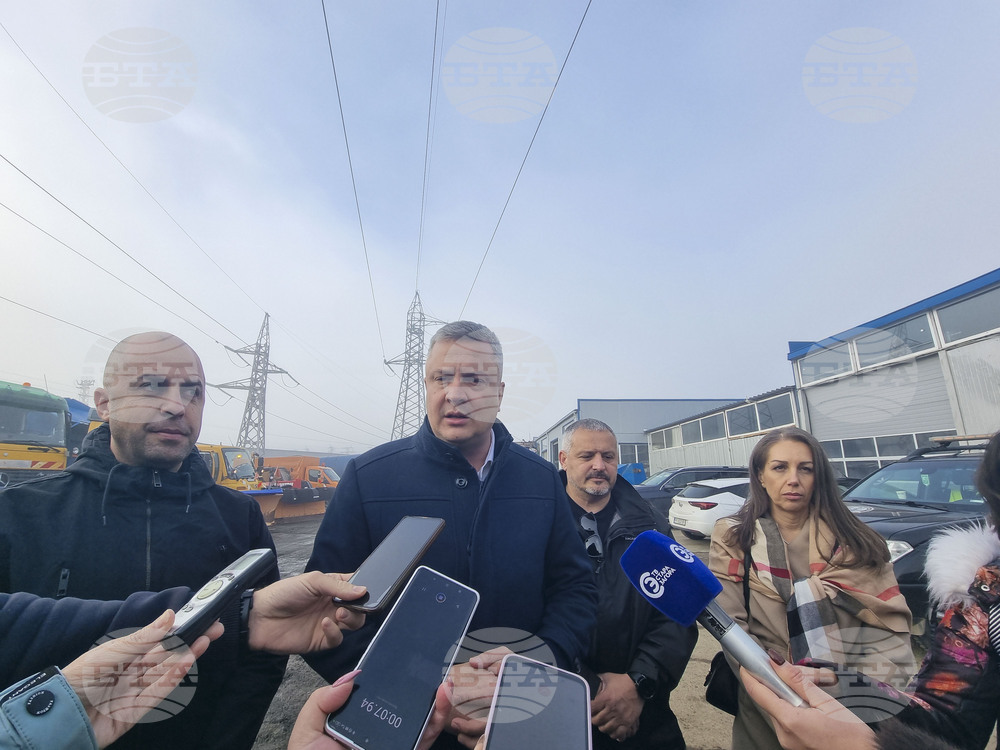 Стара Загора -  проверка на снегопочистваща техника