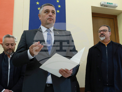 „Български пощи“ - 100 години Софийско филателно дружество