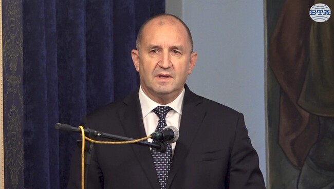 Гарантирането на сигурността в динамична среда изисква преосмисляне на модернизацията на въоръжените сили, каза президентът Румен Радев