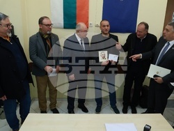 „Български пощи“ - 100 години Софийско филателно дружество