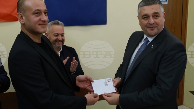 „Български пощи“ отбеляза 100-годишнината на Софийското филателно дружество с ново филателно издание, посветено на Петко Караиванов 