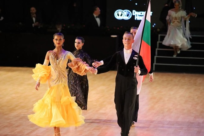 Българските състезатели спечелиха два медала от Световното първенство по спортни танци в Шладминг 