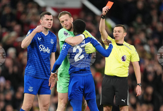 Играчите на Евертън Гей и Кийн направиха спаринг по време на тренировка