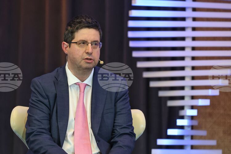 BNB Deputy Governor: Eurozone Benefits Will Not Come Automatically