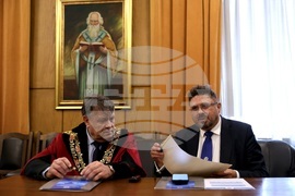 Софийски университет „Св. Климент Охридски” - БТА - шрифт ЛИК