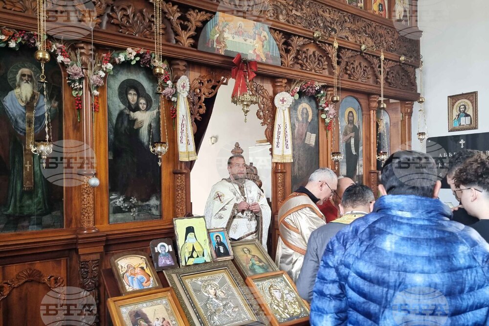 Добрич - храм „Св. Климент Охридски" - празник