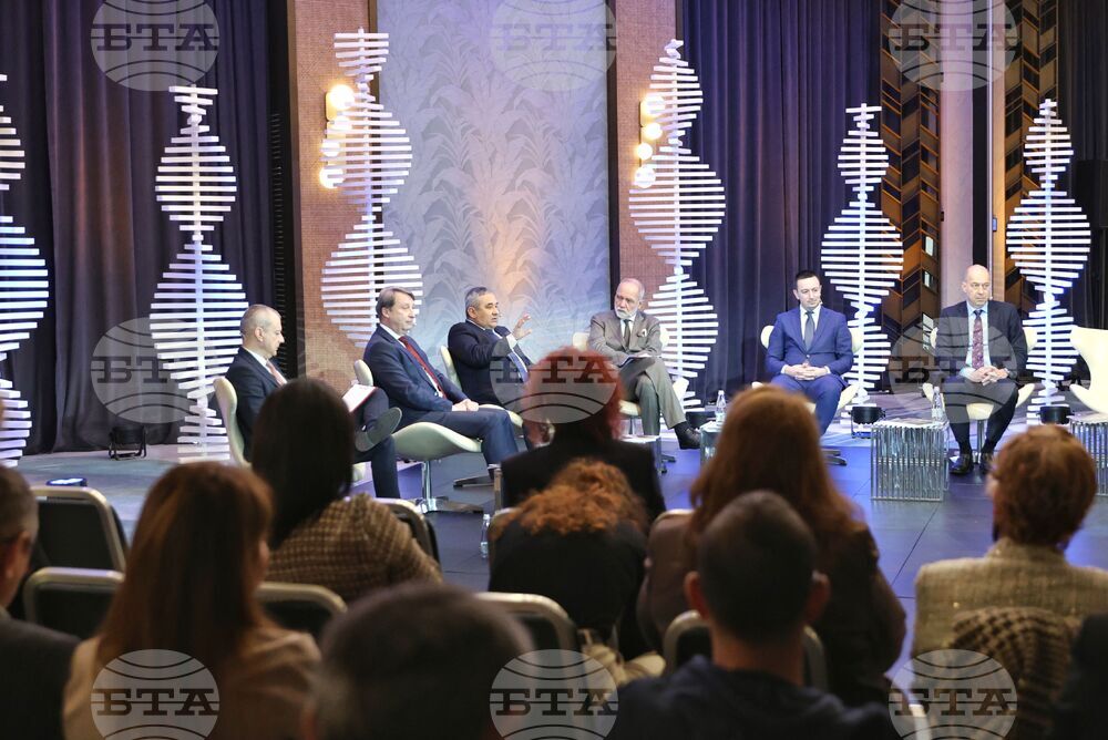 „Еврозоната: Уравнения и решения 2025", организиран от Bulgaria ON AIR и Bloomberg TV Bulgaria се провежда в хотел „Хилтън” - форум