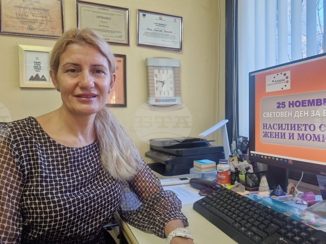 Насилието над жени и момичета вече е застрашаващо опасно не само в реалния, но и в дигиталния свят, каза юристът Антония Филева 