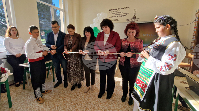 Нов кабинет по български език и литература откриха в Основно училище „Васил Левски“ в Орешак