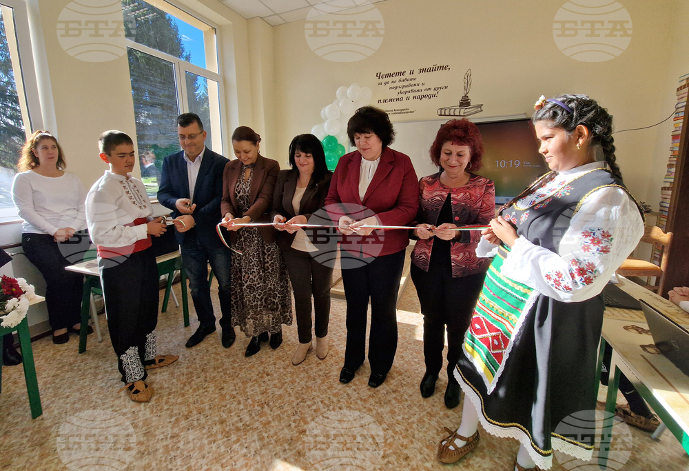 Нов кабинет по български език и литература откриха в Основно училище „Васил Левски“ в Орешак