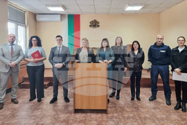 Плевен - районен съд - пресконференция - домашно насилие