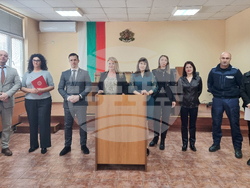 Плевен - районен съд - пресконференция - домашно насилие