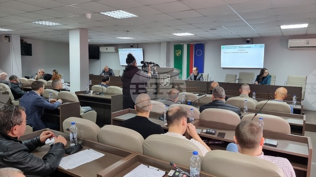 Промяна в бюджета на Община Враца за 2025 г. и бюджетни прогнози до 2028 г. бяха сред точките в заседанието на Общинския съвет