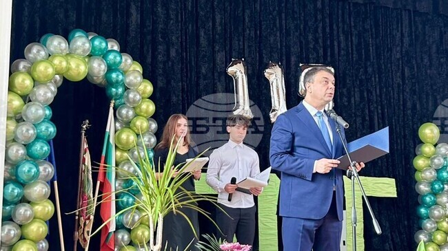 Природоматематическата гимназия „Св. Климент Охридски” в Силистра отбеляза 115 години от основаването си