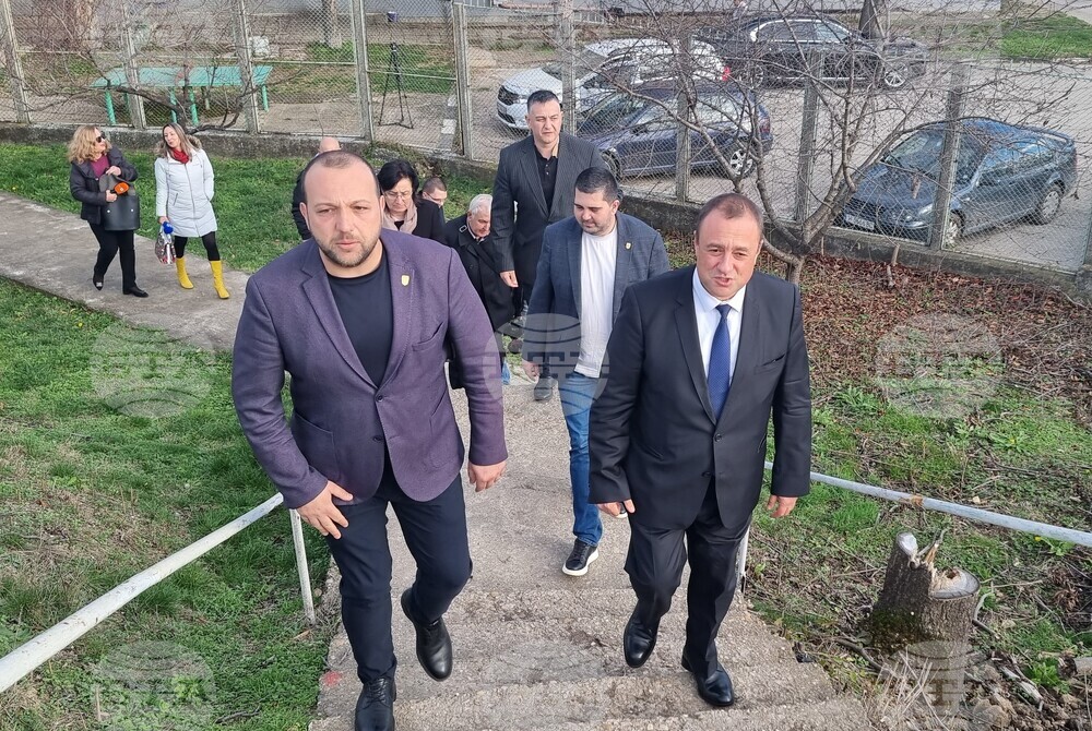 Двойно повече са средствата, заложени в бюджета за догодина за започнати общински проекти, каза министър Иванов в Нови пазар